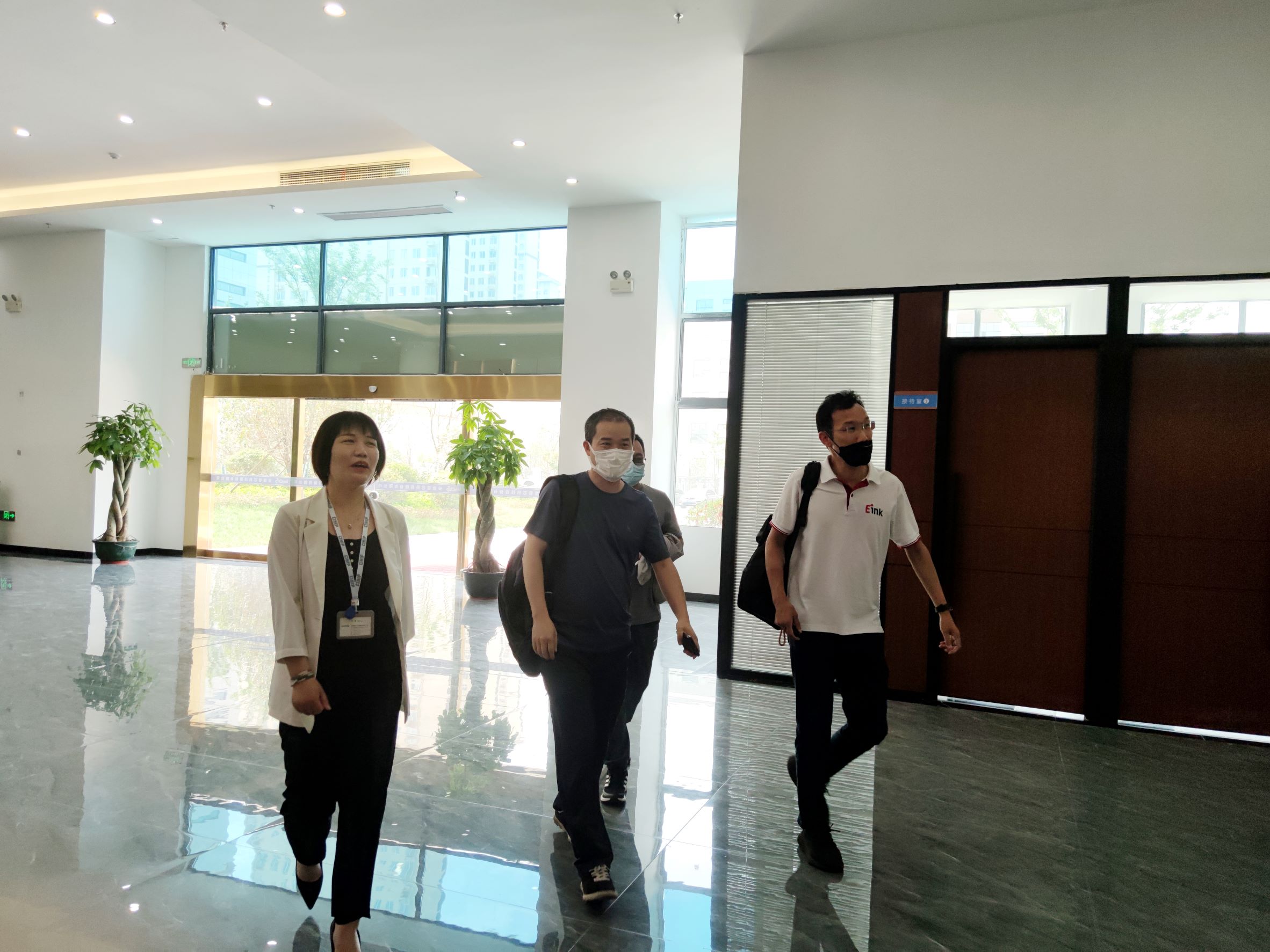 合肥星空物联参观恒行娱乐科技