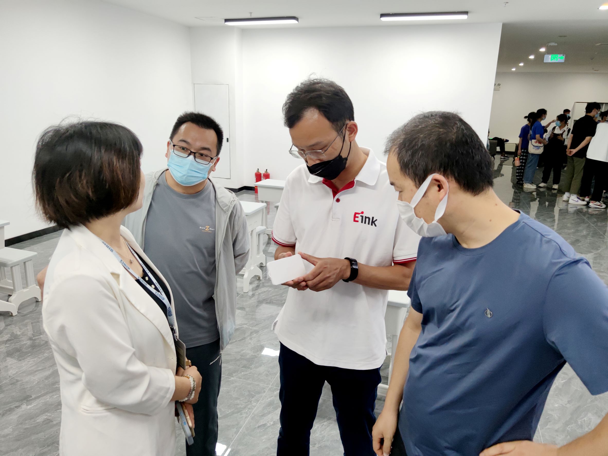 合肥星空物联参观恒行娱乐科技