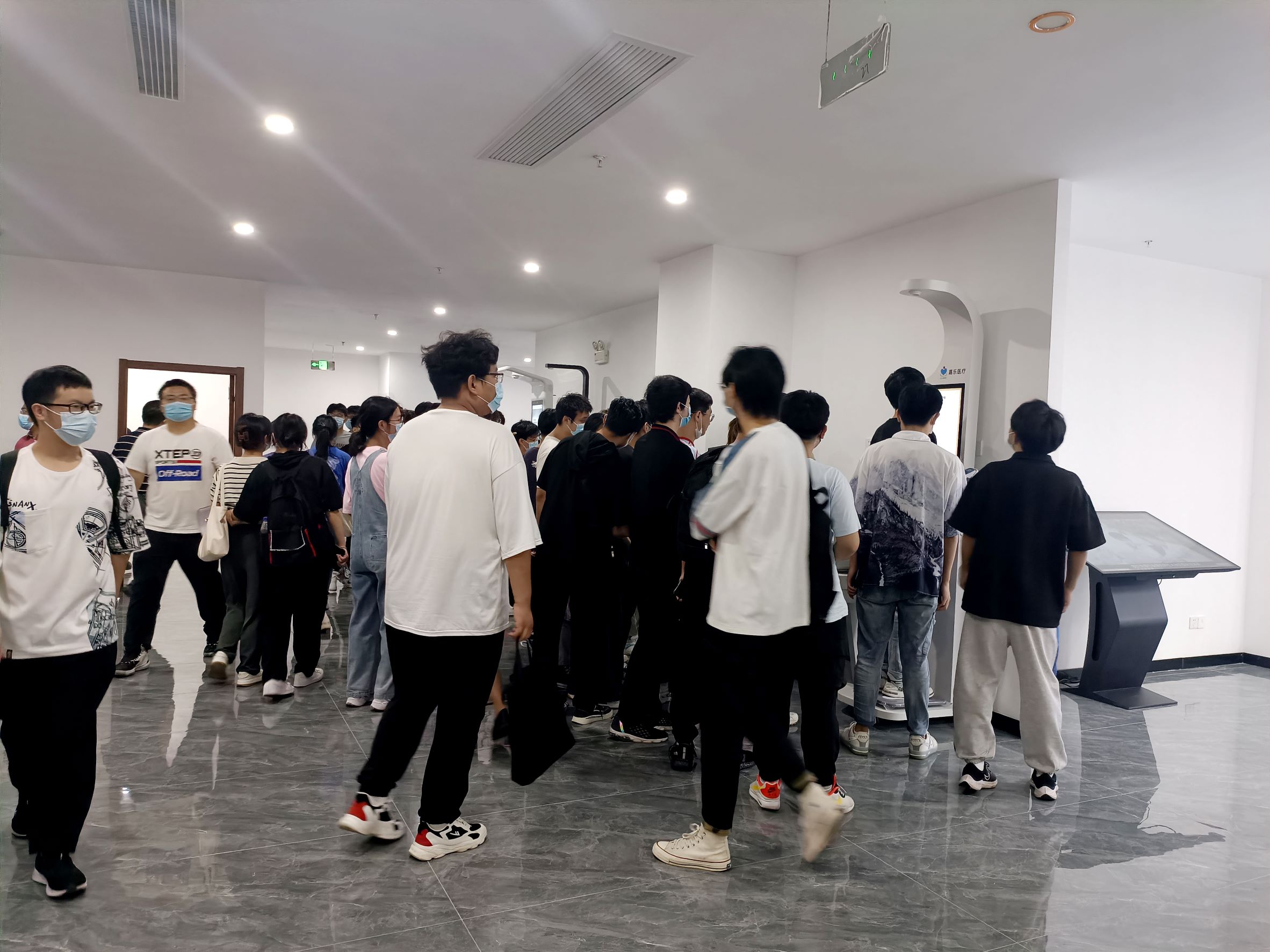 安理大人工智能学院授牌仪式在恒行娱乐举行