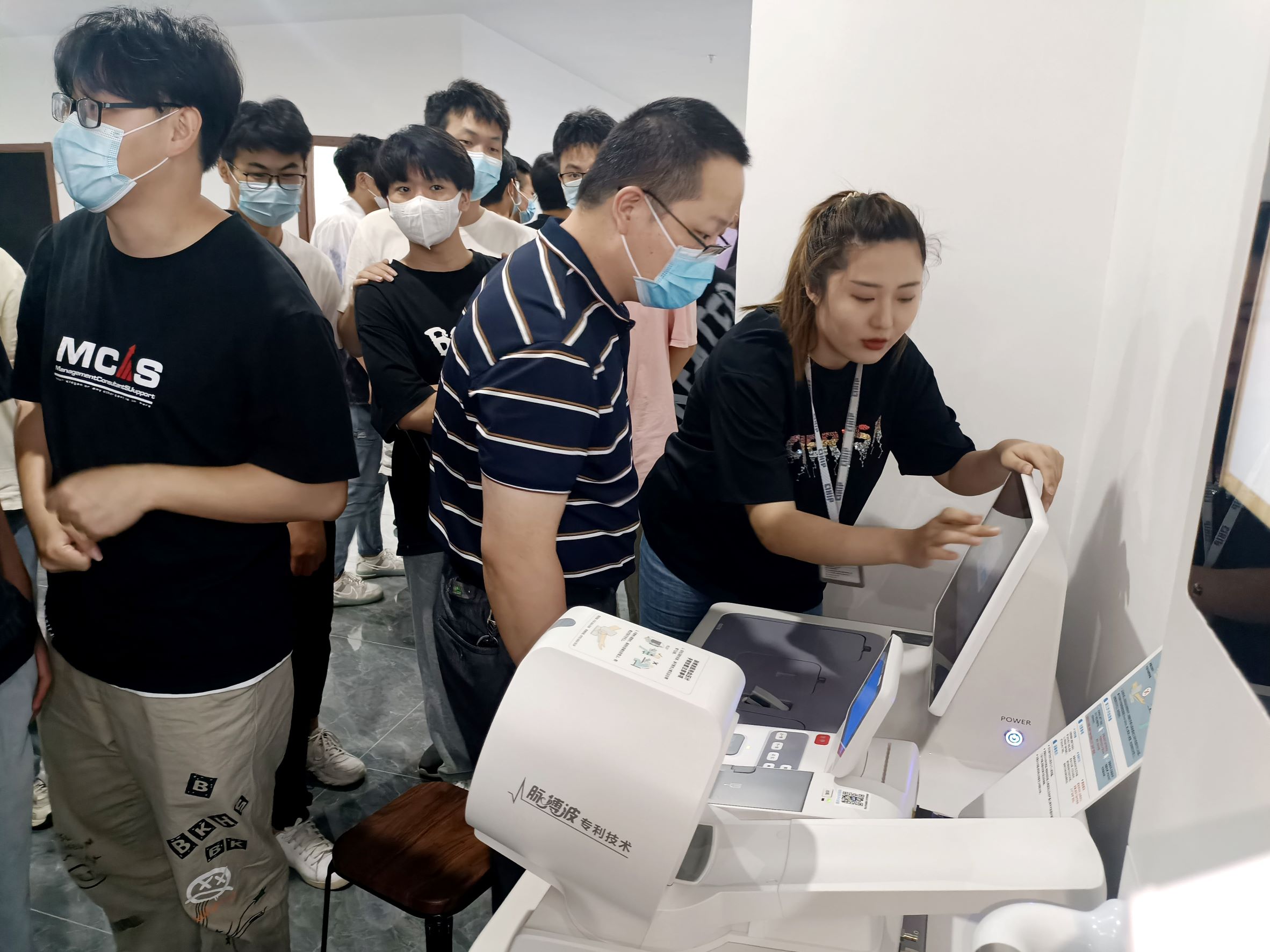 安理大人工智能学院授牌仪式在恒行娱乐举行